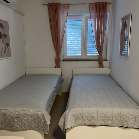 Laguna Apartments Punat Room photo