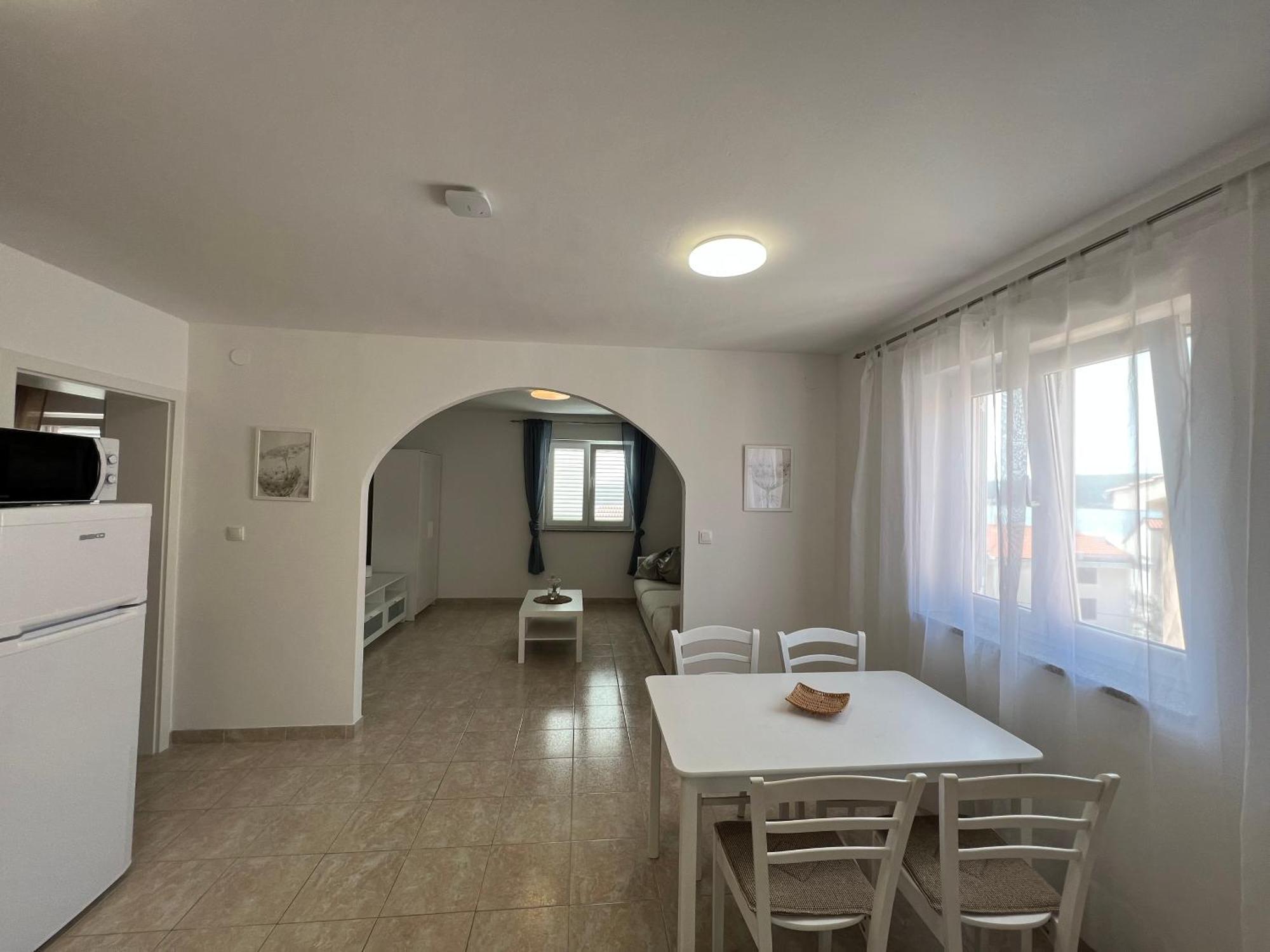 Laguna Apartment