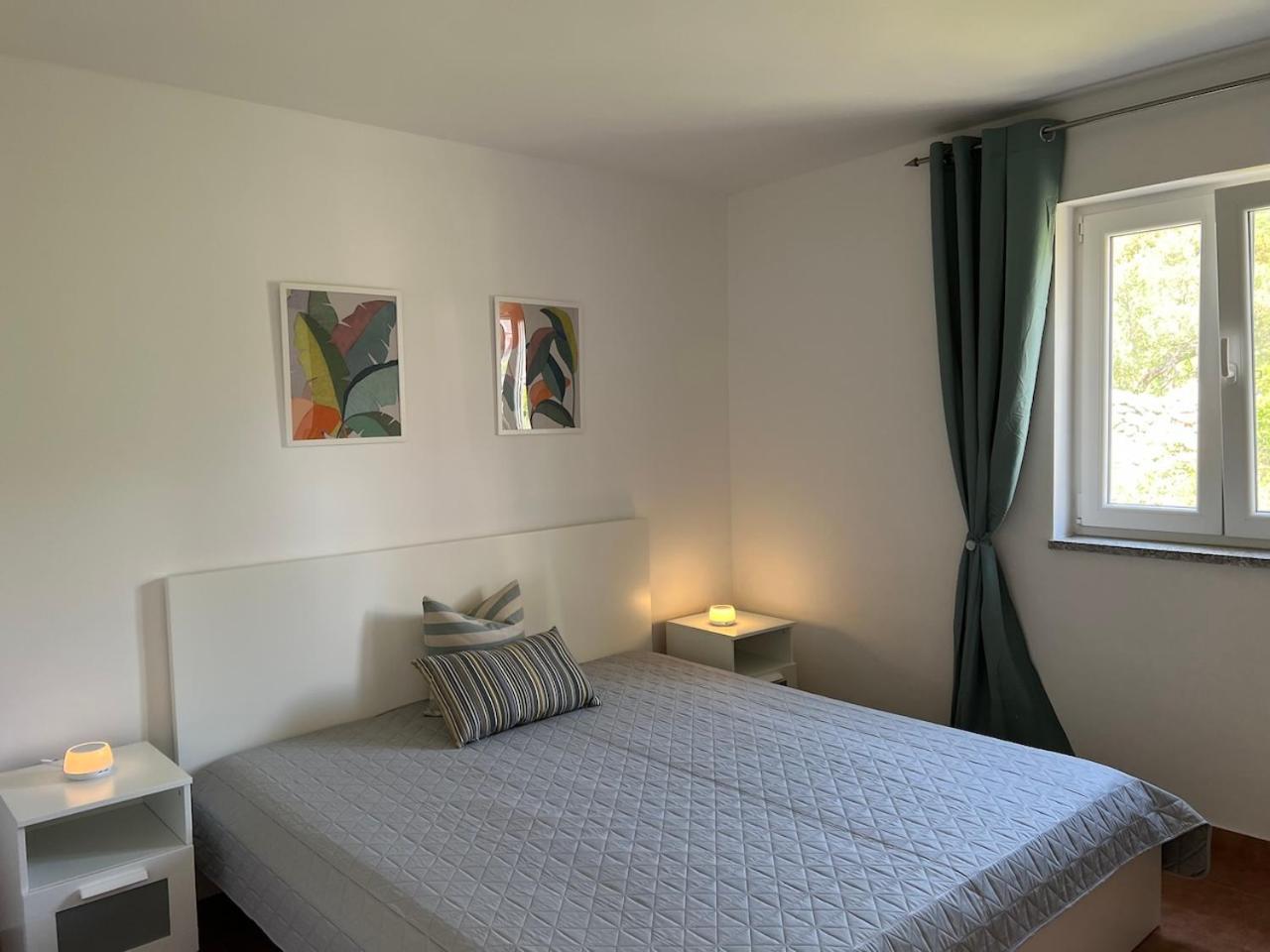 Laguna Apartment *